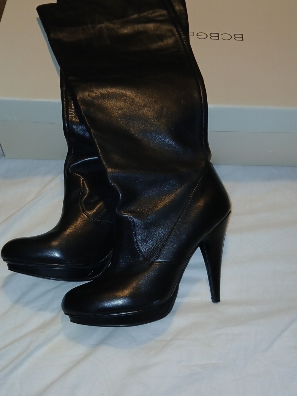 BCBG Womens Black Soft Leather Pull On Knee-High Stiletto Boots Sz: 8